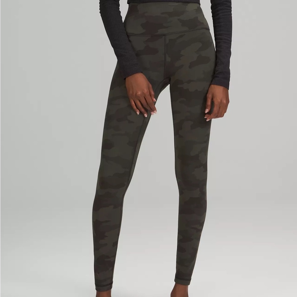 Lululemon Dark Green Camouflage 28” Align Leggings
